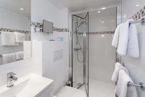 CroisiEurope MS Renoir Cabin Bathroom 1.jpg